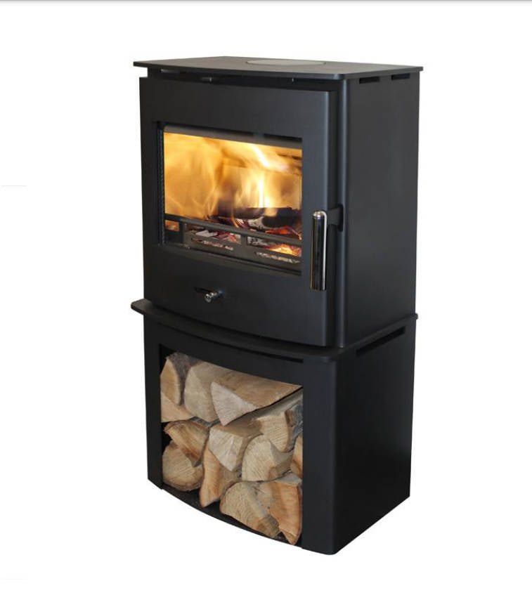 Krbová kamna Hede 4D (5kW) s dřevníkem